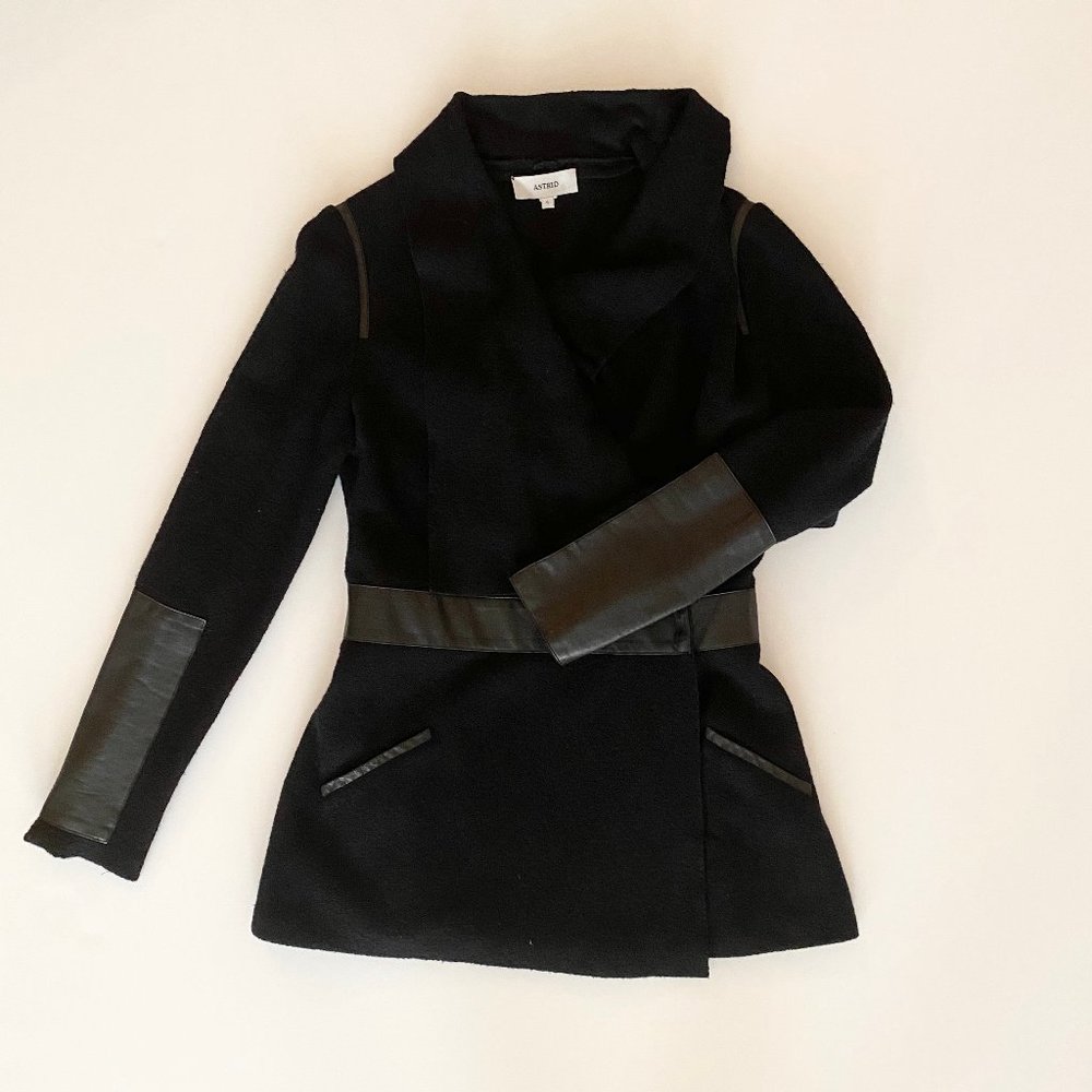 Boucle tunic sweater with leather
